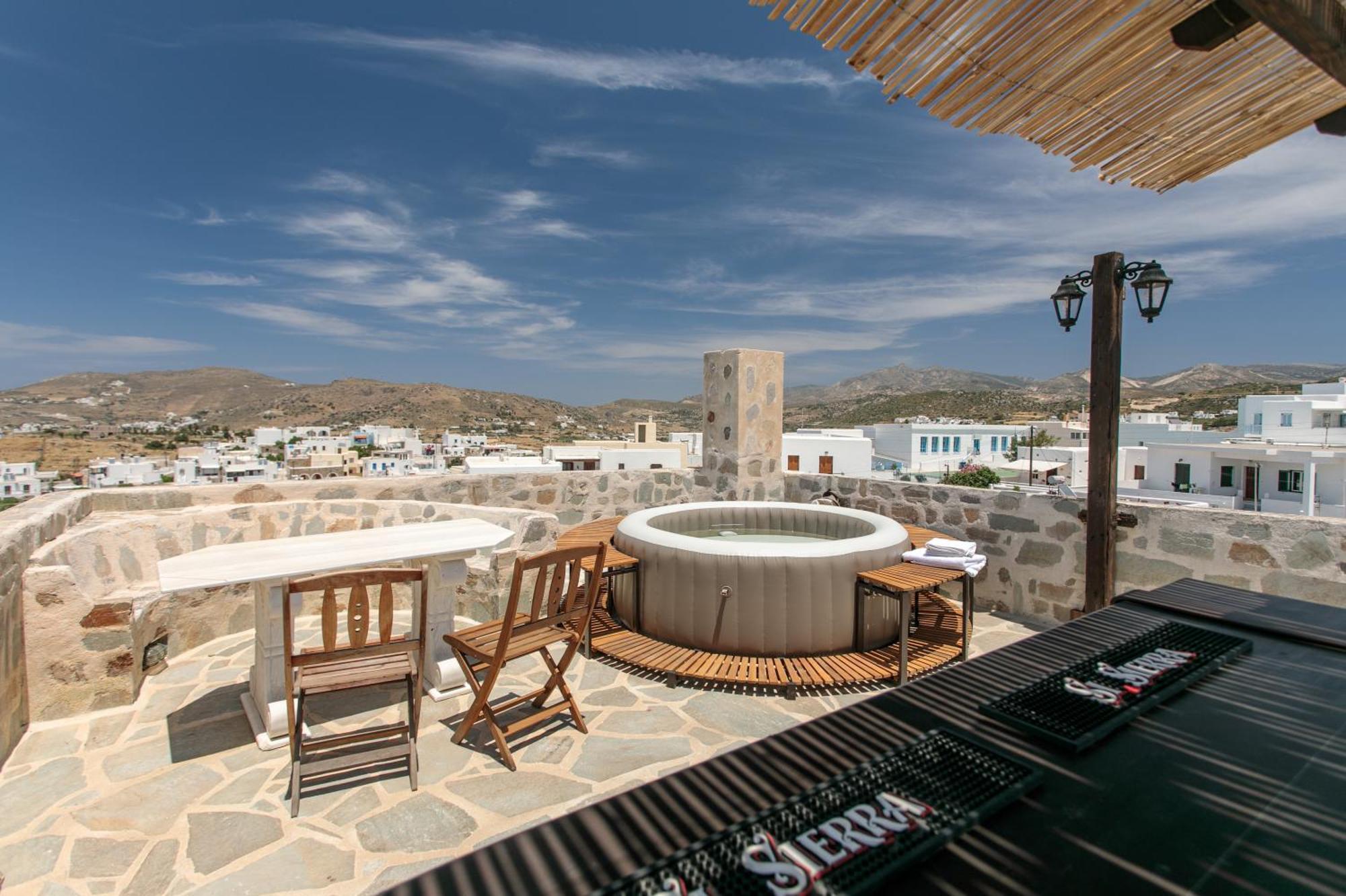 Themed House "Castle Halaros" View 17Th Century Villa Glinado Naxos Eksteriør billede