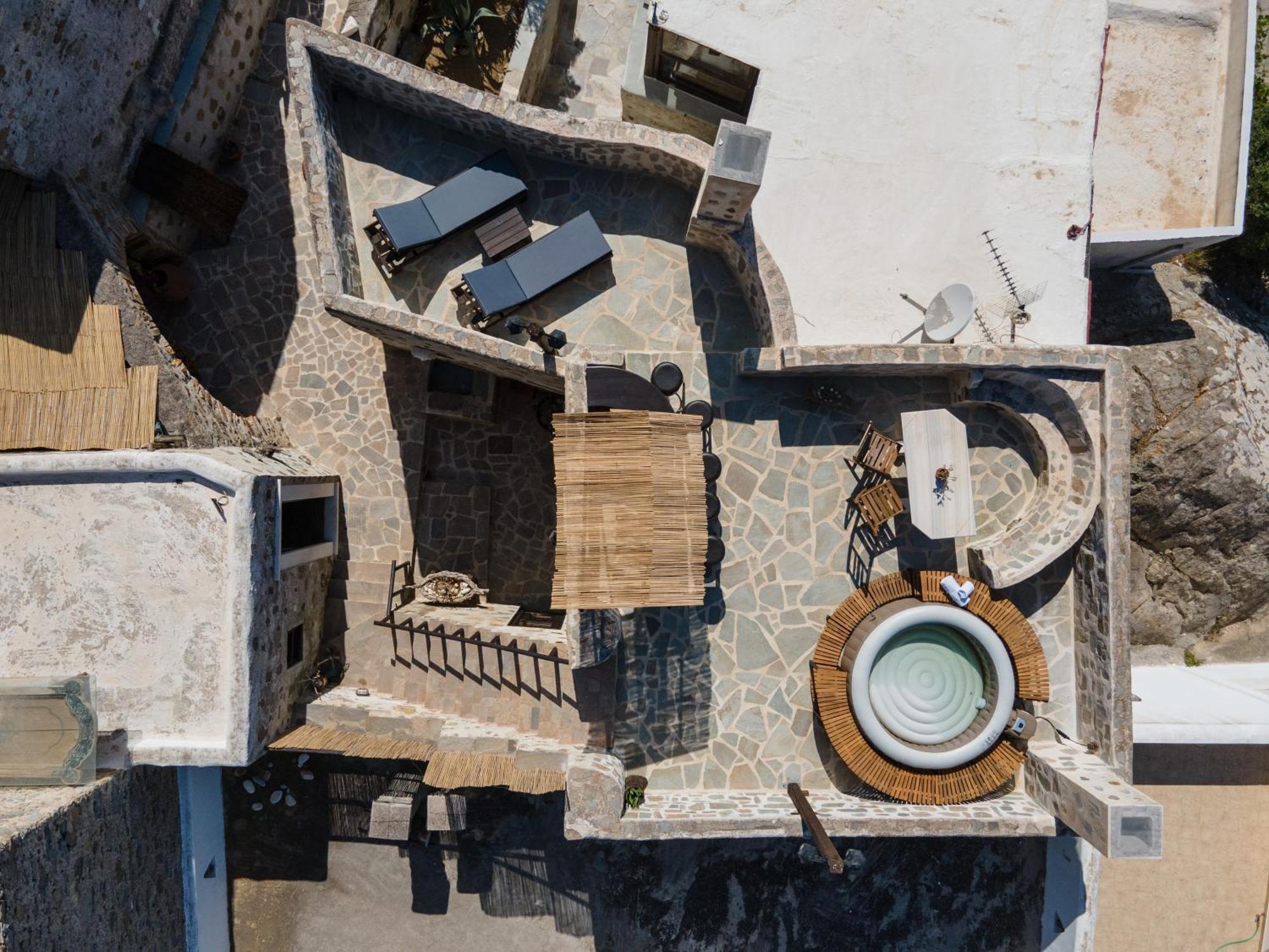 Themed House "Castle Halaros" View 17Th Century Villa Glinado Naxos Eksteriør billede